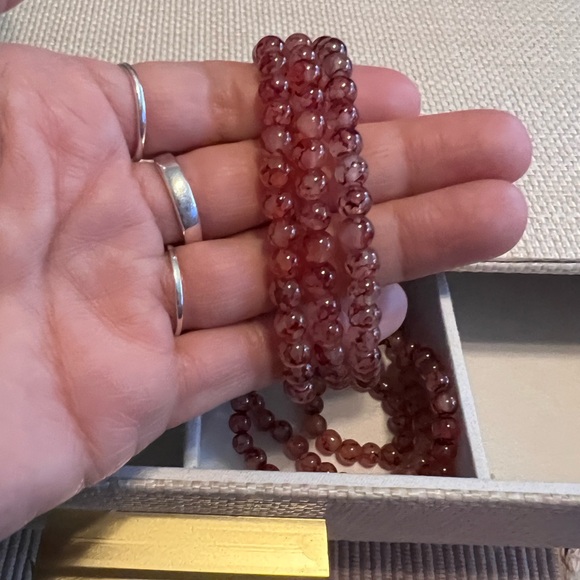 Set of 3 handmade stretch bracelets w/strawberry crystal like glass beads & bag! - Picture 4 of 6